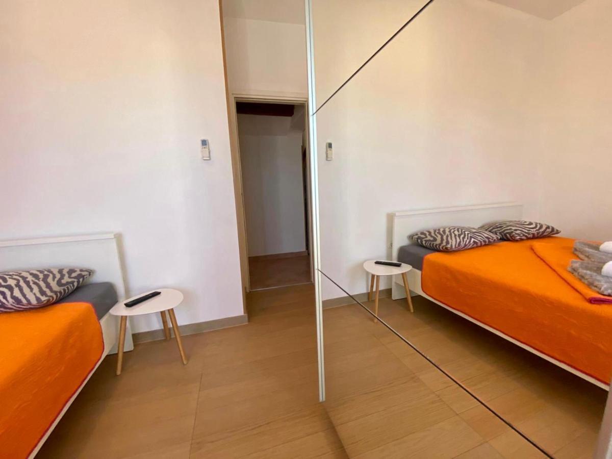 Apartments King - City Center Novalja Exterior photo
